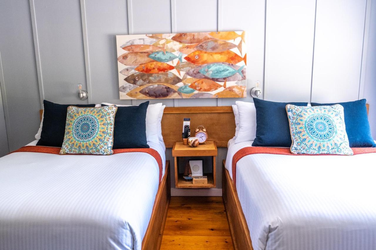 Lighthouse Motel And Cottages ブリッジウォーター エクステリア 写真